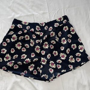 Floral FOREVER 21 shorts